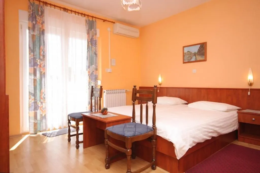Guest house Apartments And Rooms With Parking Space Lovran, Opatija - 2321
