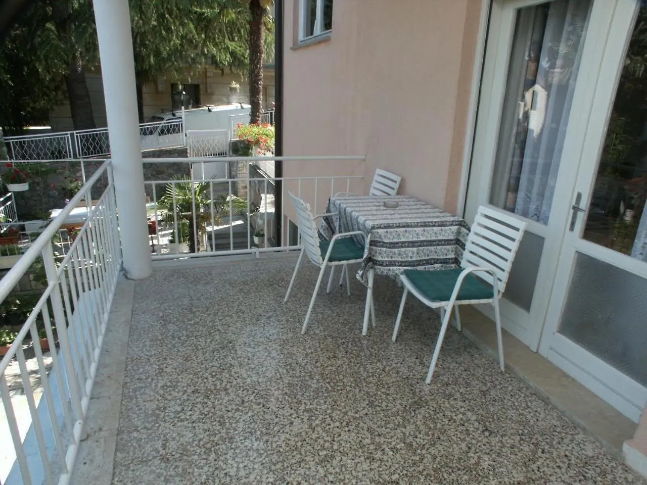Apartments And Rooms With Parking Space Lovran, Opatija - 2321 3*, Lovran