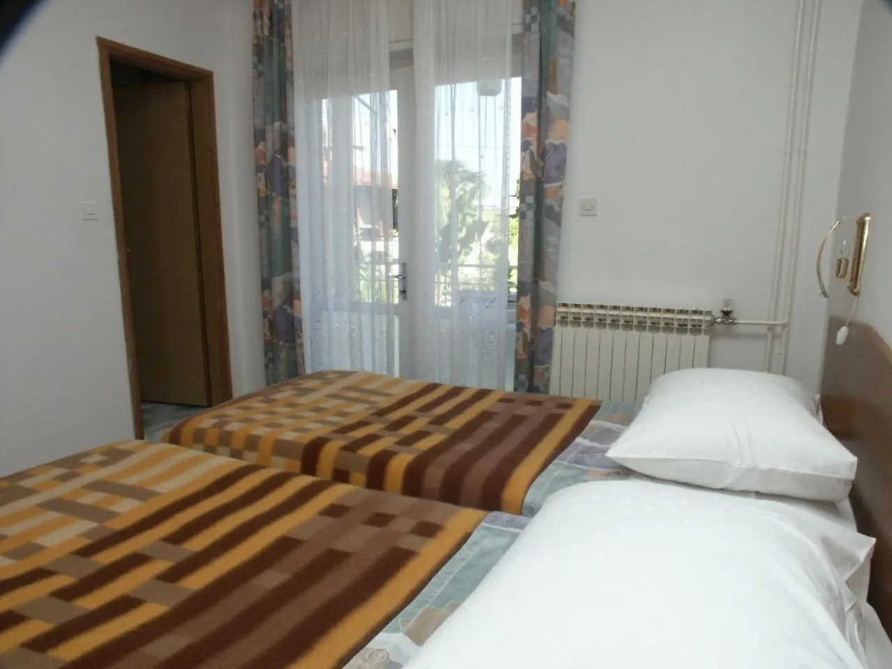 Apartments And Rooms With Parking Space Lovran, Opatija - 2321 Guest house Lovran